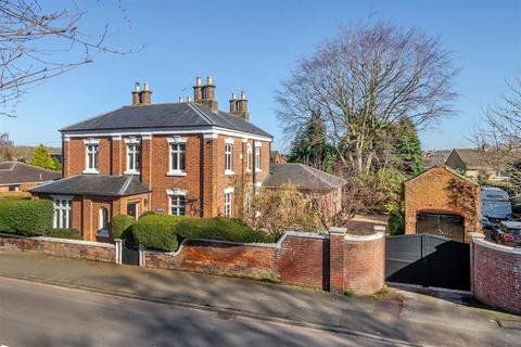 6 bedroom house for sale, Admaston Road, Telford TF1