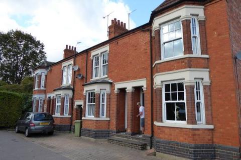 3 bedroom terraced house to rent, Newport Road, New Bradwell MK13