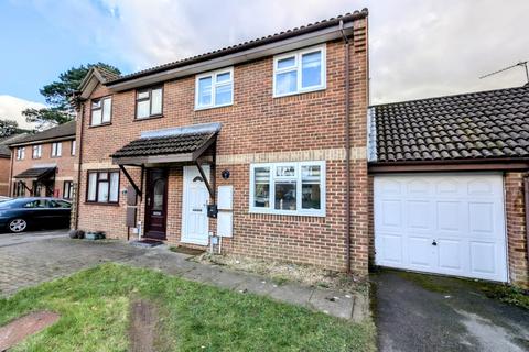 31 Grasmere Close, Bordon, GU35 0NS