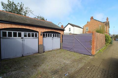 3 bedroom detached house for sale, Co-Operation Street, Leicester LE19