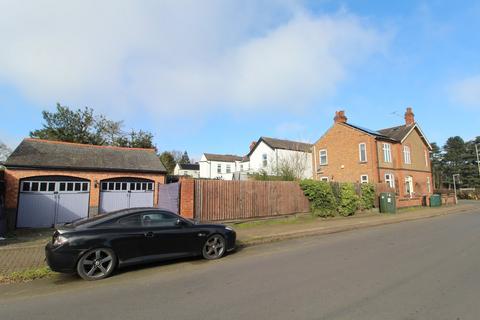 3 bedroom detached house for sale, Co-Operation Street, Leicester LE19