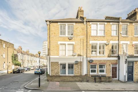 2 bedroom flat to rent, Landor Road, London SW9