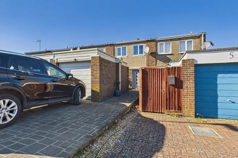 3 bedroom terraced house for sale, Otter Close, Bar Hill