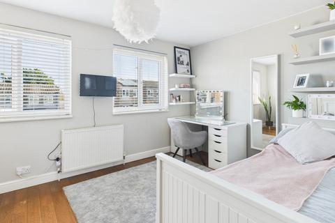 4 Otter Close, Bar Hill, Cambridge, CB23 8EA