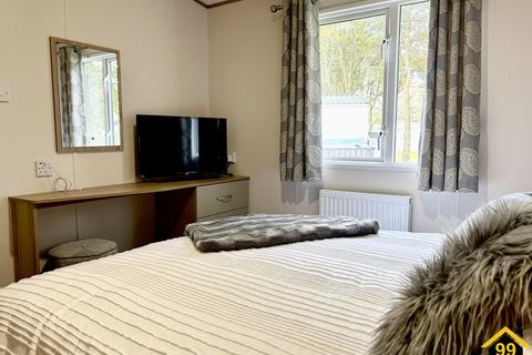 3 bedroom park home to rent, Halfway Road, Minster on Sea, Sheerness, Kent, ME12