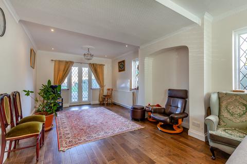 5 bedroom detached house for sale, Upper Brentwood Road, Gidea Park, Romford