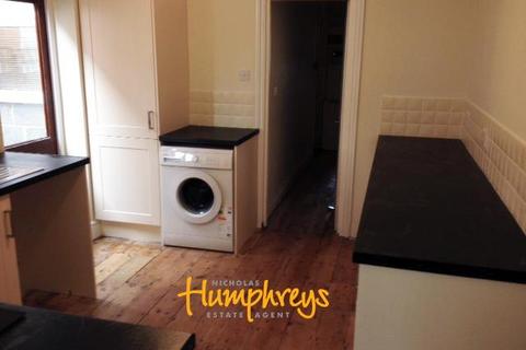 6 bedroom terraced house to rent, Stafford Road, Southampton
