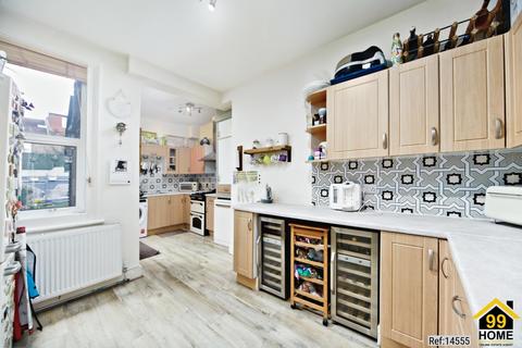 38 Bishops Park Road, London, SW16 5TS