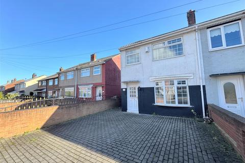 3 bedroom end of terrace house to rent, Tempest Road, King Oswy, Hartlepool