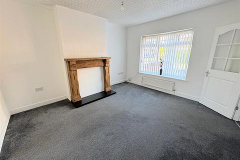 3 bedroom end of terrace house to rent, Tempest Road, King Oswy, Hartlepool