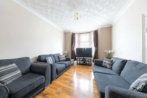 5 bedroom terraced house for sale, Colegrave Road, London E15