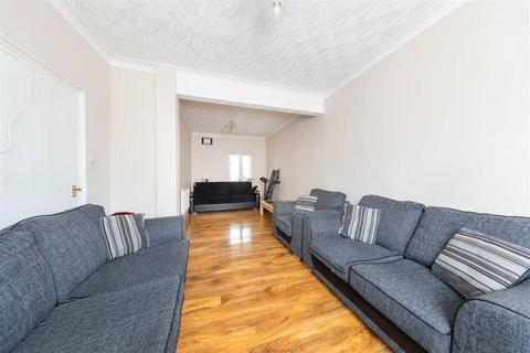 5 bedroom terraced house for sale, Colegrave Road, London E15