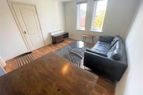 2 bedroom apartment to rent, Wilmslow Road, Manchester