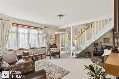 3 bedroom semi-detached house for sale, Roundhills, Waltham Abbey, Essex