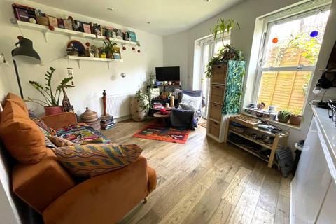 1 bedroom flat to rent, Birstall Road, London N15