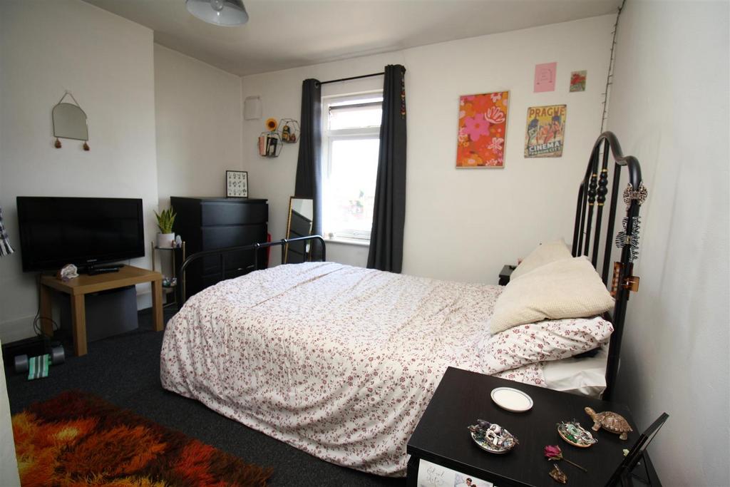 Bed 1