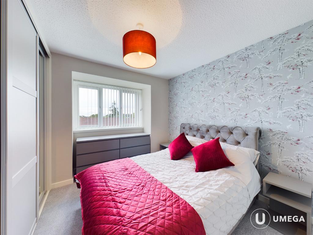 Apartment in Edinburgh, Liberton - View 2