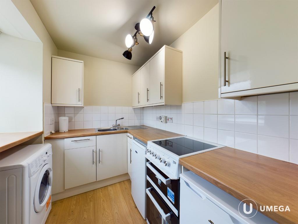 Apartment in Edinburgh, Liberton - View 3