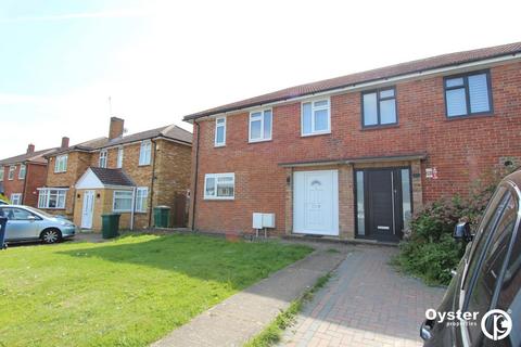 3 bedroom semi-detached house to rent, Green Lane, Edgware, HA8