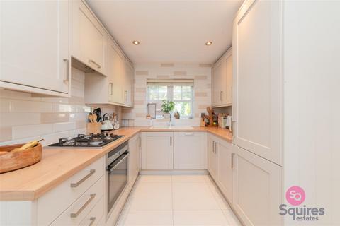 3 bedroom terraced house for sale, Tiverton Way, Mill Hill