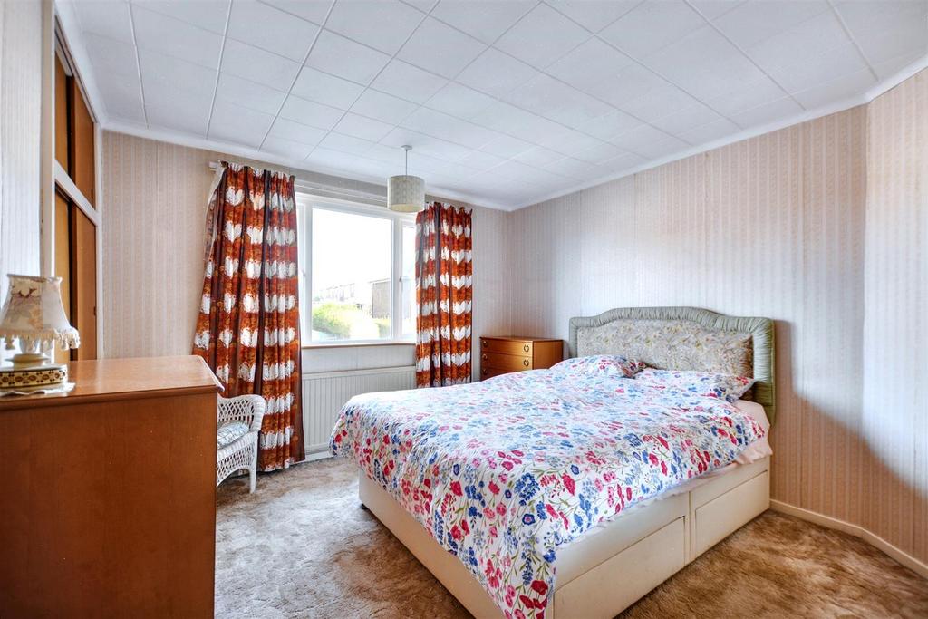Bedroom 1 1.jpeg