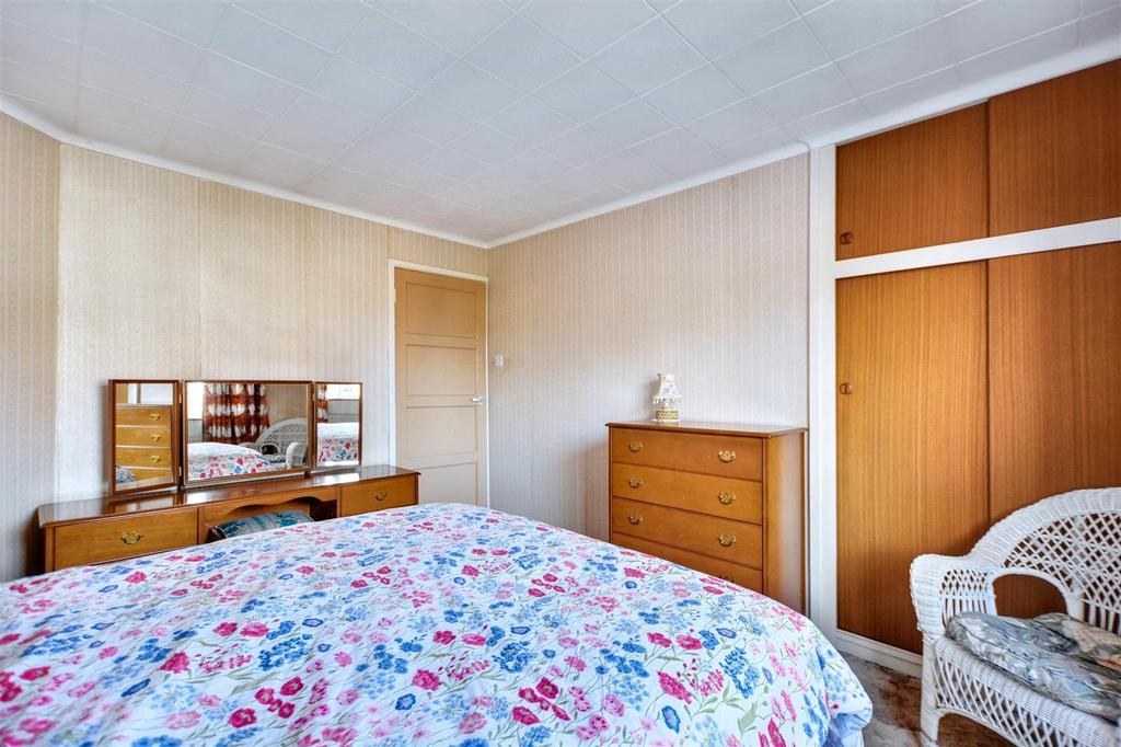 Bedroom 1 2.jpeg