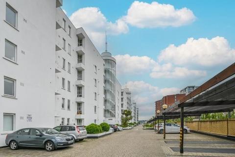 2 bedroom flat for sale, 174 Barrier Point, London, E16 2SE