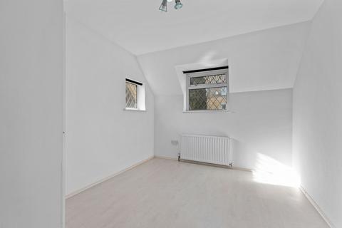 39 Withypitts, Turners Hill, Crawley, RH10 4PJ