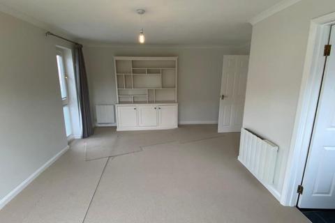 2 bedroom apartment to rent, Grange Court, Bowdon, WA14 3EU