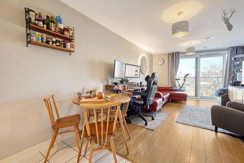 1 bedroom flat for sale, Altius Apartments, Bow