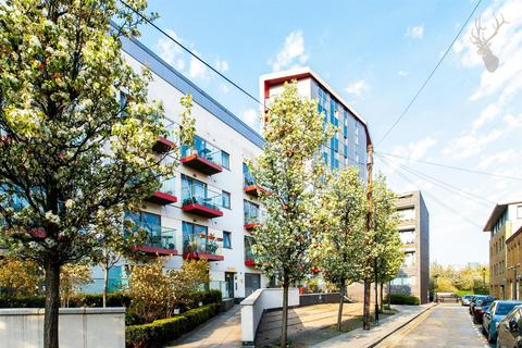 Altius Apartments, Bow