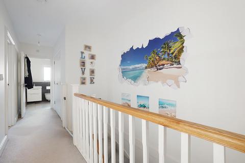 50 Bloomfields, Rainham, Gillingham, ME8 7DD