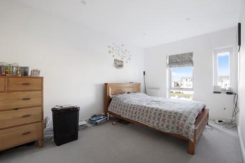 50 Bloomfields, Rainham, Gillingham, ME8 7DD