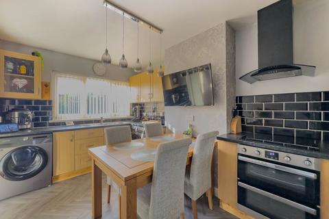 3 bedroom terraced house for sale, Lowood Lane Birstall Batley, Wakefield