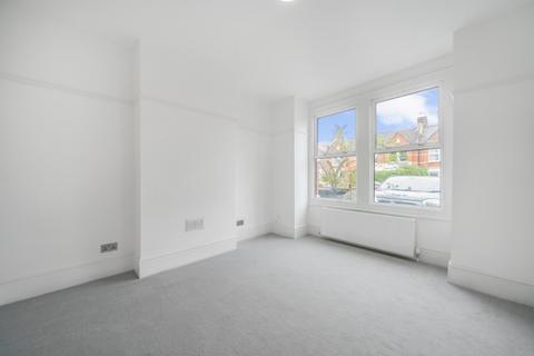 2 bedroom apartment to rent, Kilmorie Road London SE23