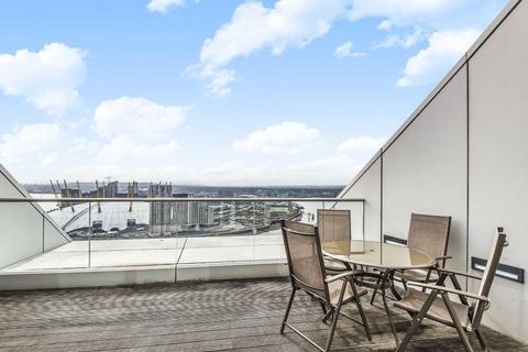 2 bedroom flat to rent, New Providence Wharf, London E14