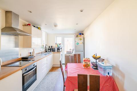 2 bedroom flat for sale, 17 Thiery Road, Bristol BS4