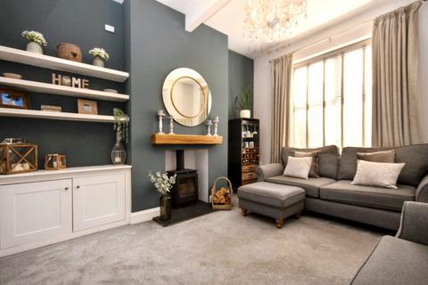 3 bedroom semi-detached house for sale, First Avenue, Wakefield, West Yorkshire