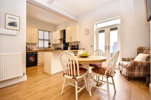 5 First Avenue, Wakefield, WF1 2HS