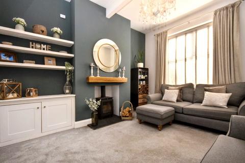 5 First Avenue, Wakefield, WF1 2HS