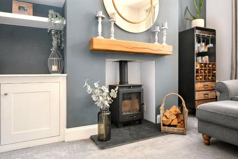 5 First Avenue, Wakefield, WF1 2HS