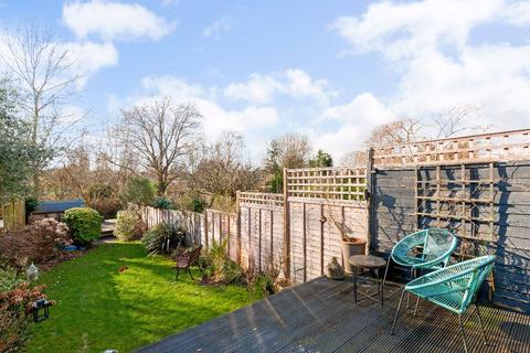 69 Ailsa Avenue, Twickenham, TW1 1NF