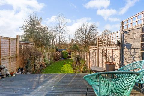 69 Ailsa Avenue, Twickenham, TW1 1NF