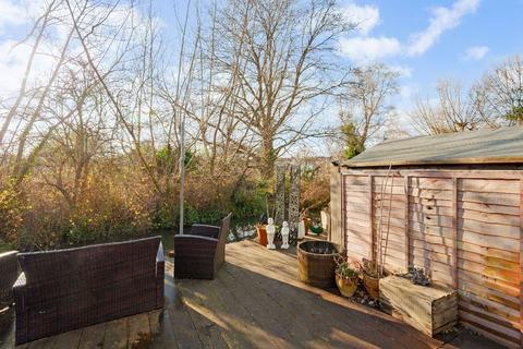 69 Ailsa Avenue, Twickenham, TW1 1NF