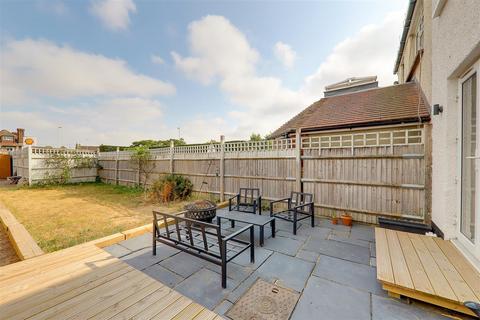 122 Marlowe Road, Worthing, BN14 8EZ