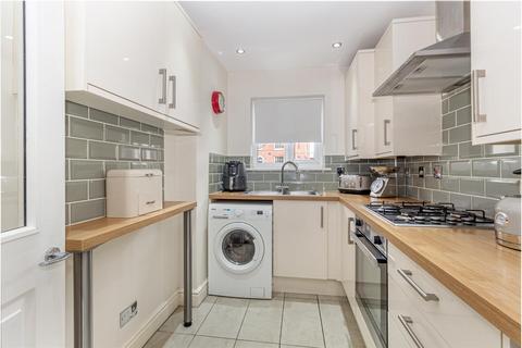 32 Charter Place, Worcester, WR1 3BX
