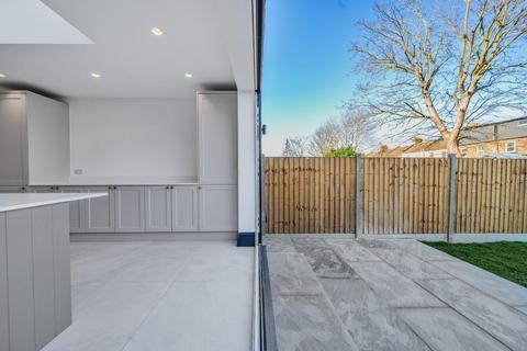 39 Braidwood Road, London, SE6 1QU