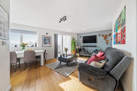 2 bedroom flat for sale, Cargreen Road, South Norwood, London, SE25