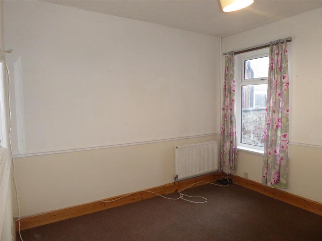 Middle Room
