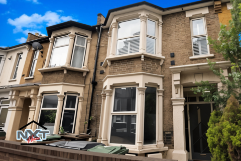 2 bedroom flat for sale, Warren Road, Leyton, E10